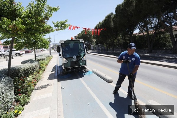 Büyükşehir’den Sağlıklı ve Temiz Çevre İçin Yoğun MesaiMuğla Büyükşehir Belediyes