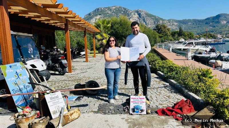 Göcek’te Deniz Dibi Temizliği İçin Dalgıçlar Suya İndi